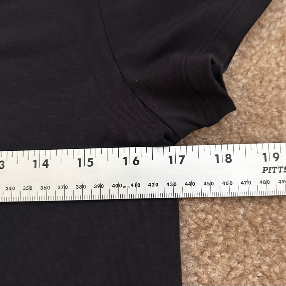 Athleta Cloudlight Stratus Short Sleeve Tee - Picture 7 of 8